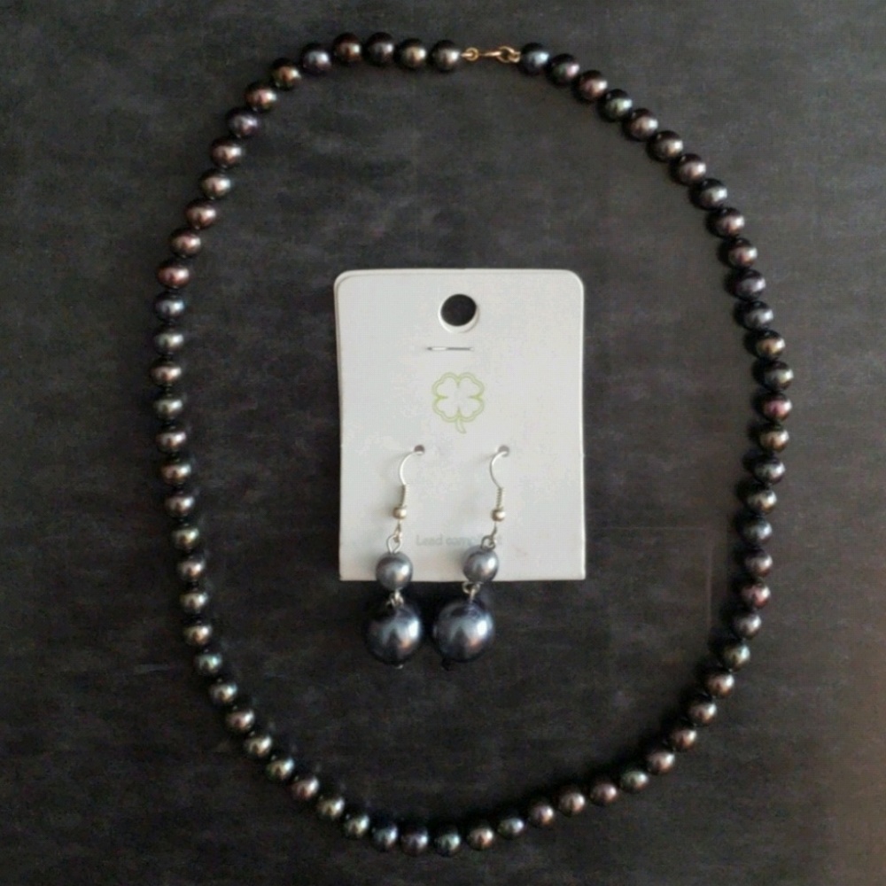 Pearl set - NWOT